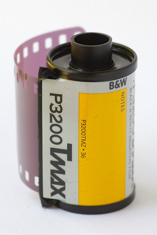 Kodak T-MAX P3200の外観（資料画像）