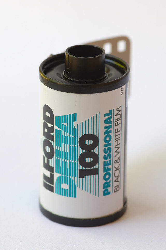 ILFORD DELTA 100 PROFESSIONALの外観（資料画像）