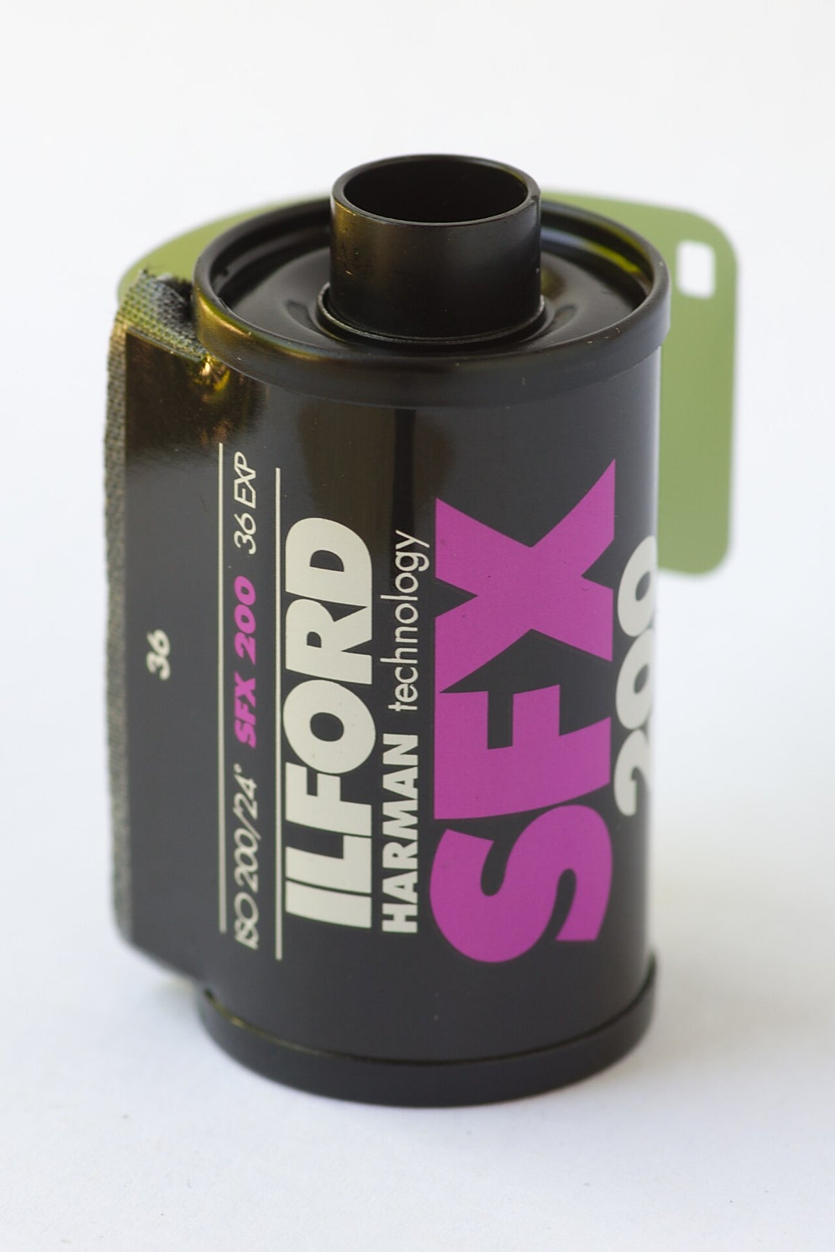 ILFORD SFX 200の外観（資料画像）