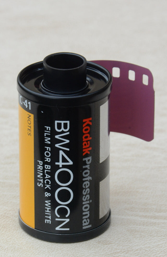 Kodak BW400CNの外観（資料画像）
