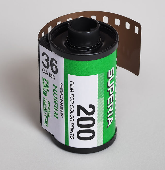 Fujifilm SUPERIA 200の外観（資料画像）