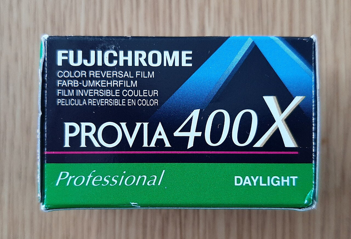 Fujifilm FUJICHROME PROVIA 400Xの外観（資料画像）