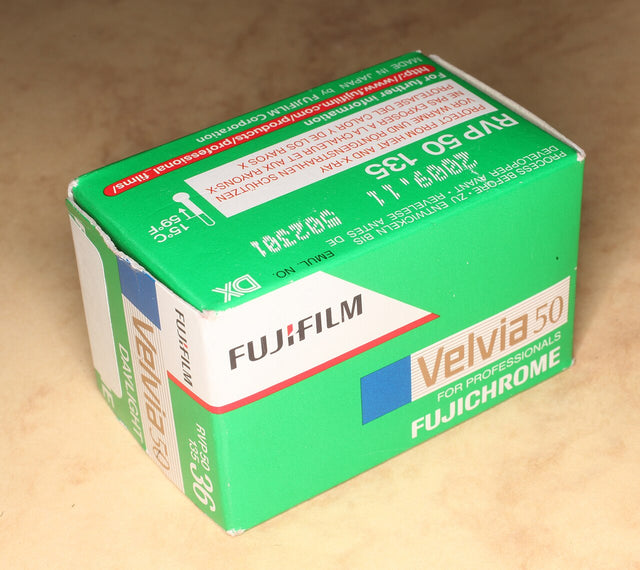 Fujifilm Velvia 50の外観写真
