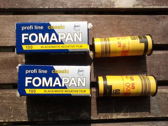 FOMAPAN 100 Classicの外観写真（複数製品同写）