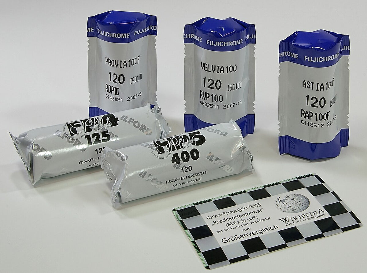 Fujifilm FUJICHROME ASTIA 100Fの外観写真（複数製品同写）